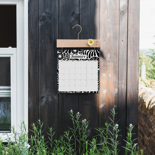2026 Pinboard Calendar - Vine Black