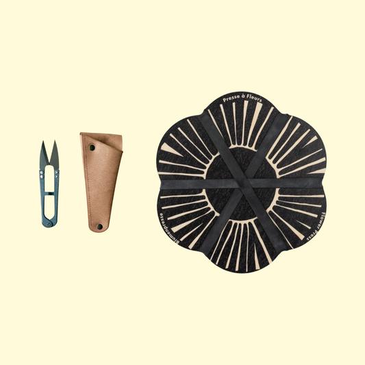 Botanical Gift Set: Flower Press & Garden Snips 02