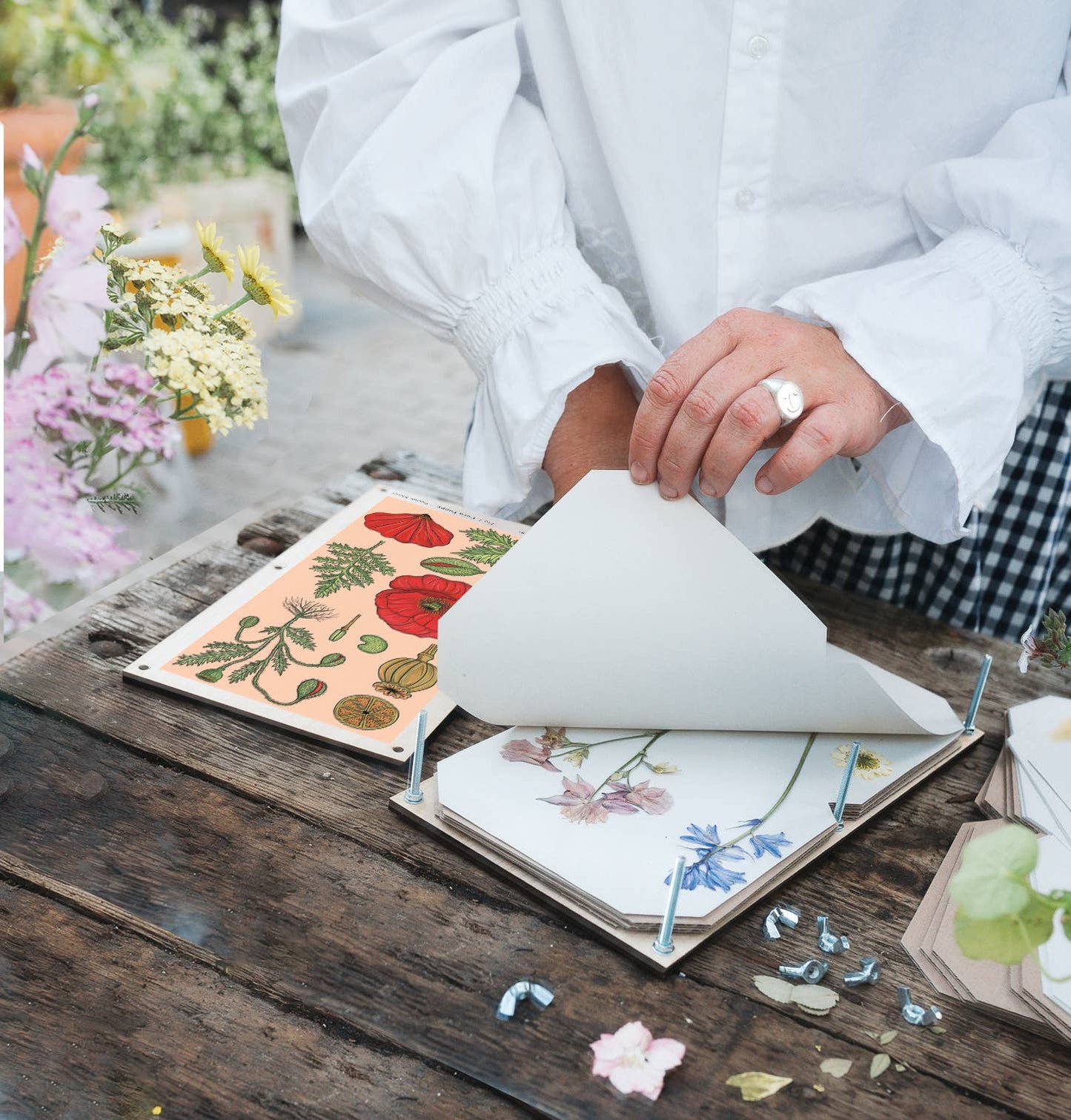 Large Flower Press - Vintage Poppy