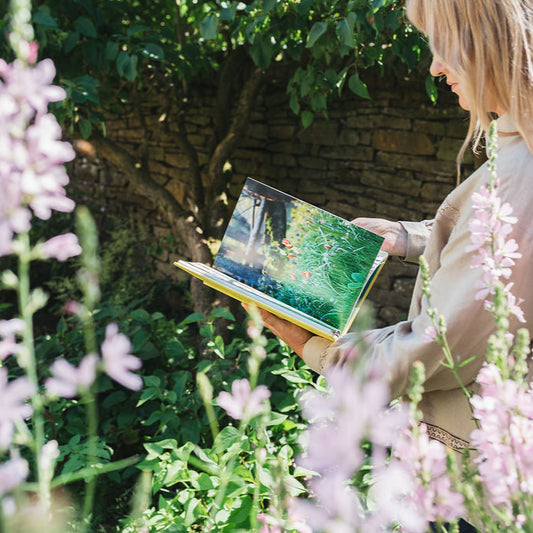 A Year in Bloom: Flowering Bulbs For Gardeners Book