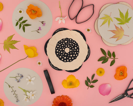 Flower Shaped Press - Dotted Silhouette