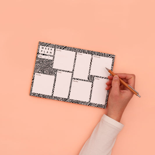 A5 Week Planner - Black & White
